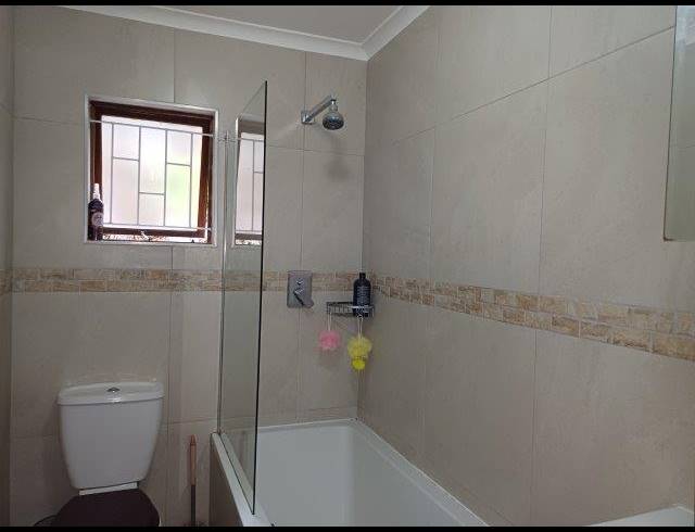 3 BEDROOM SIMPLEX FOR SALE IN HILLARY